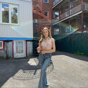 Meet your Posher, Danielle